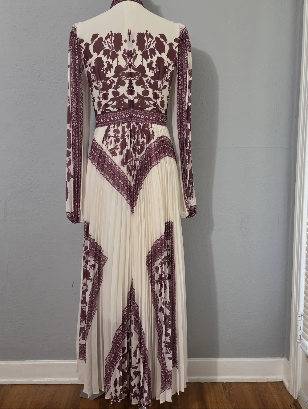 Sunfere Melvina Floral Print Pleated Maxi Dress NWT Size Large - Picture 6 of 16